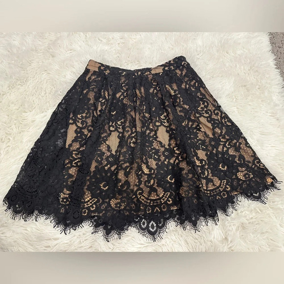 MICHAEL Michael Kors Dresses & Skirts - Michael  Kors lace black skirt |Size 0